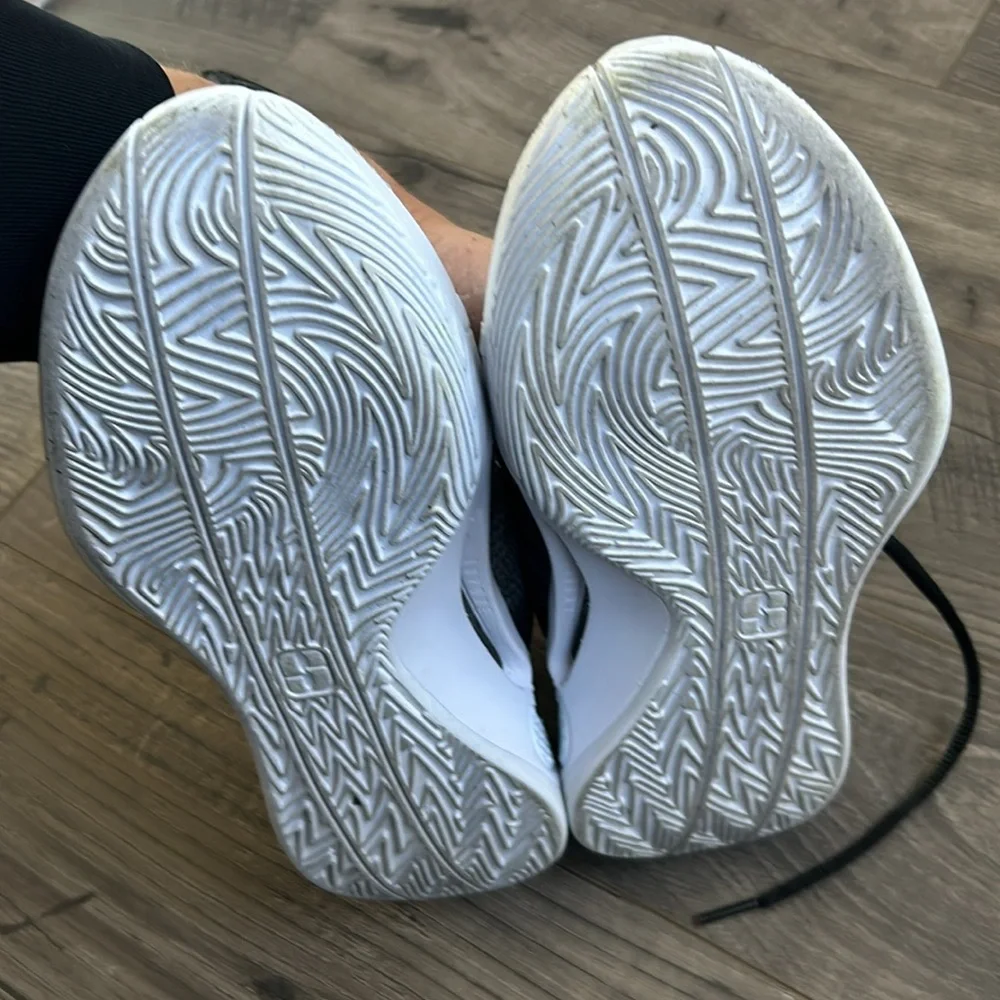 Nike Sabrina Ionescu basketball shoes
